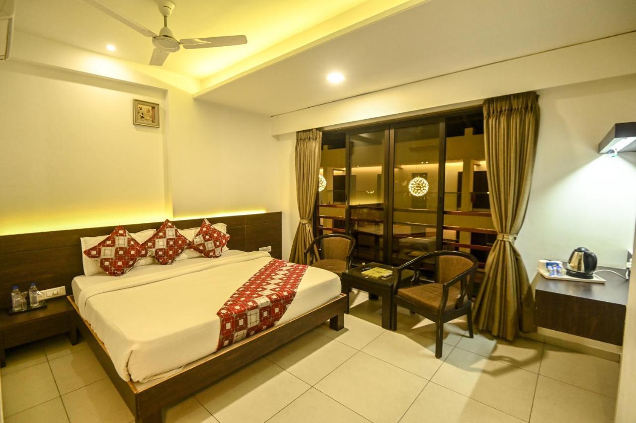 The Divine Resort Somnath Exterior photo