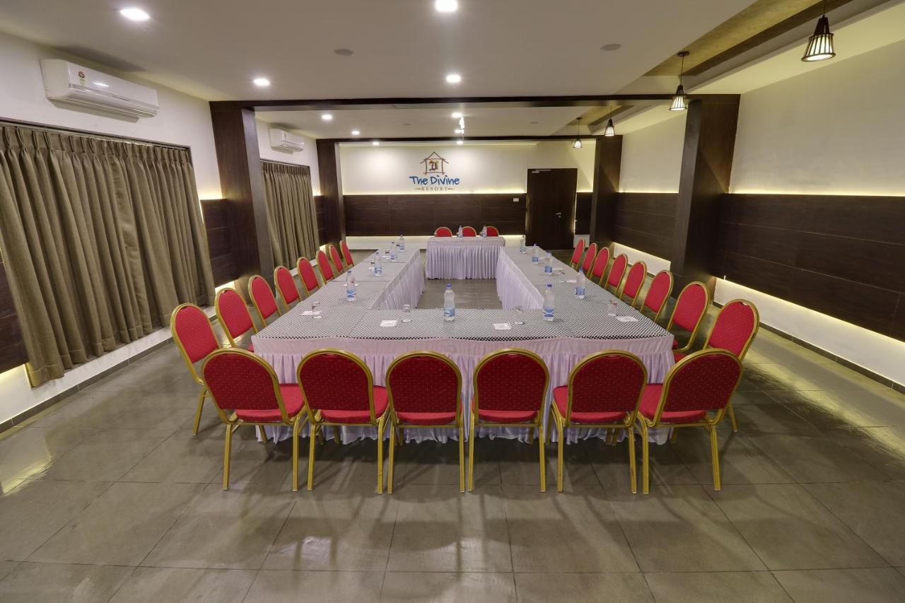 The Divine Resort Somnath Exterior photo